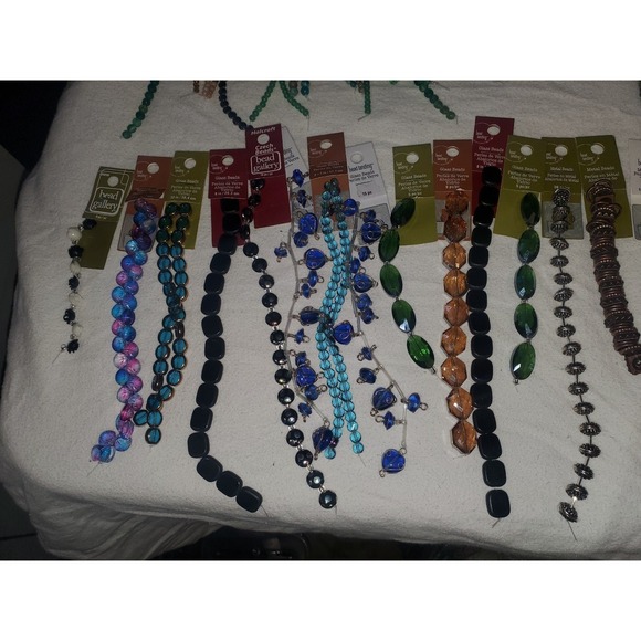 A Jewelry Makers' Dream Bead Bundle - Picture 11 of 11